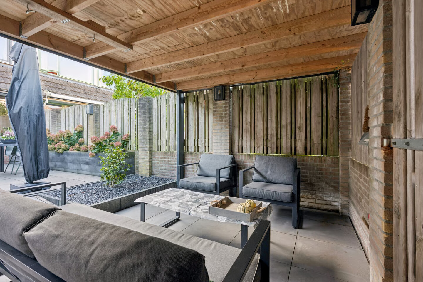 Tussenwoning te koop: Karssenstraat 20, Ede