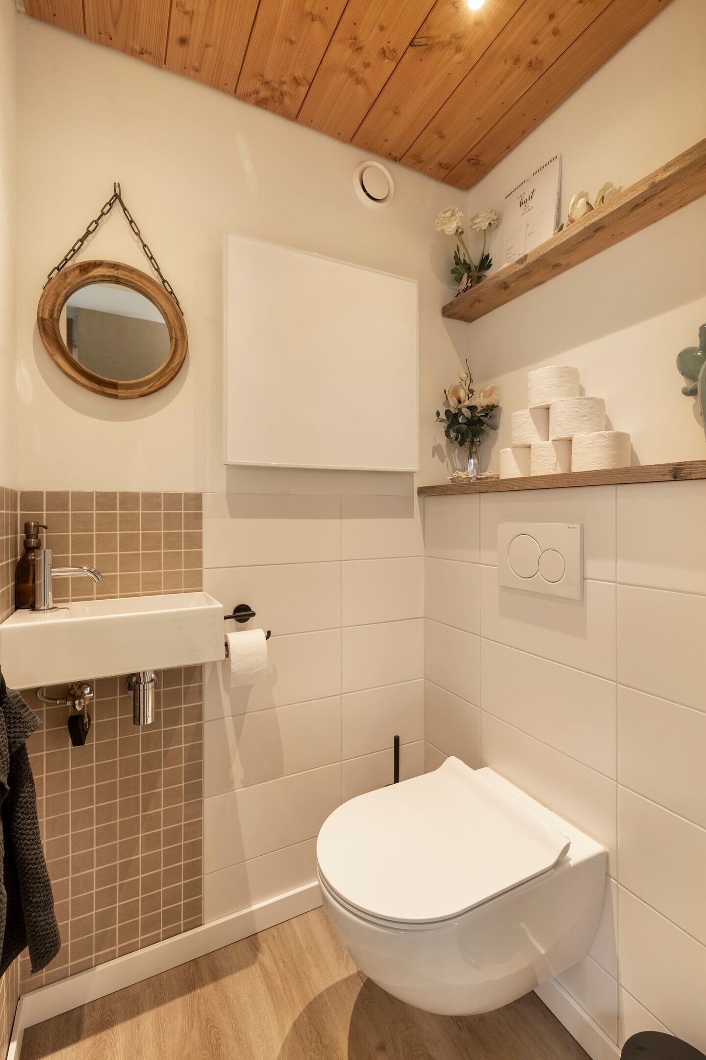 Twee-onder-één-kap te koop: Paulus Potterstraat 21, Ede