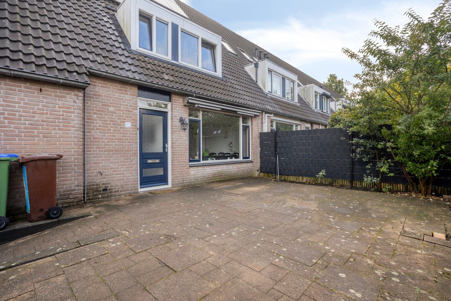 Tussenwoning te koop: Maria van Osstraat 95, Ede