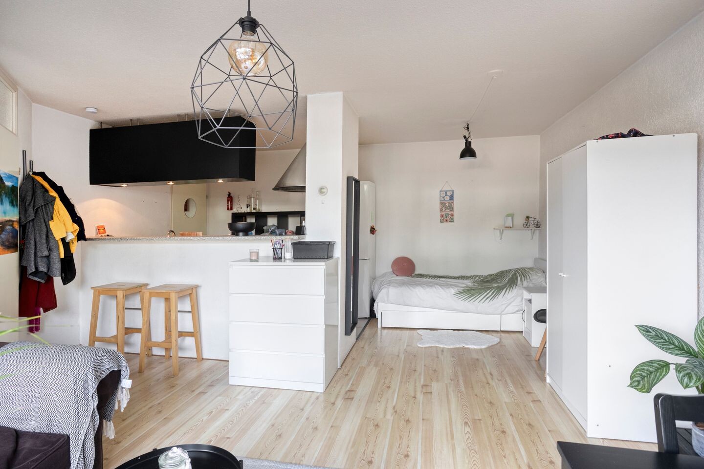 Tussenwoning te koop: Maria van Osstraat 95, Ede