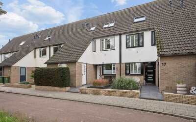 Huis te koop Suze Robertsonstraat 15