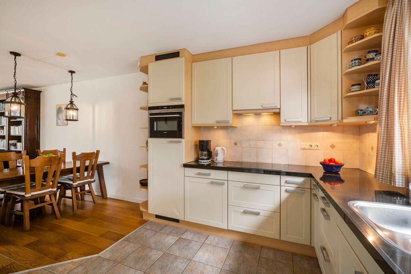 Tussenwoning te koop: Rubensstraat 14, Ede