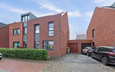 Suriestraat 44