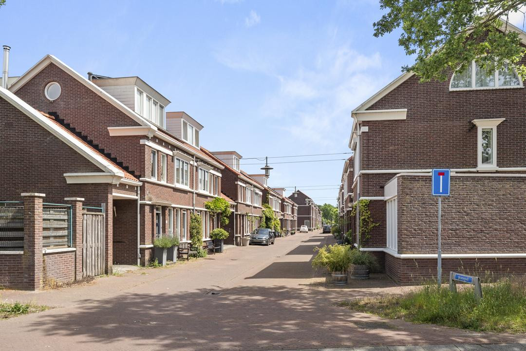 Tussenwoning te koop: Noorderhout 9, Ede