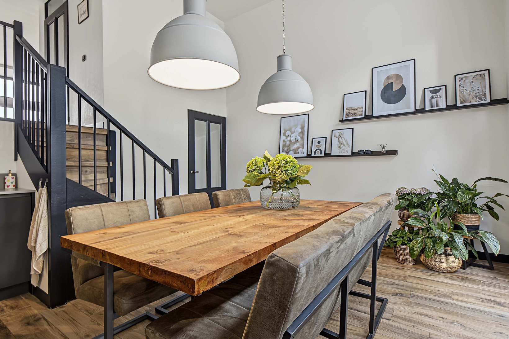 Tussenwoning te koop: Grote Houtplein 12, Ede