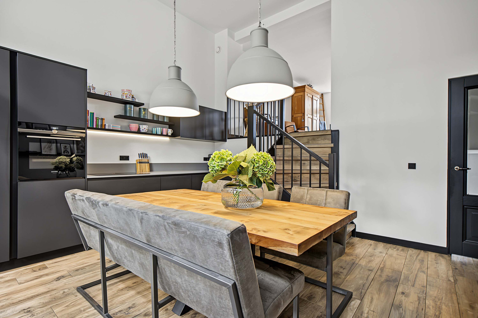 Tussenwoning te koop: Grote Houtplein 12, Ede