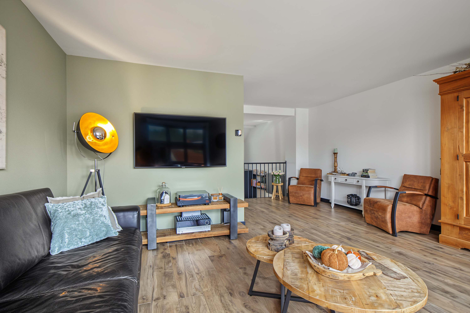 Tussenwoning te koop: Grote Houtplein 12, Ede