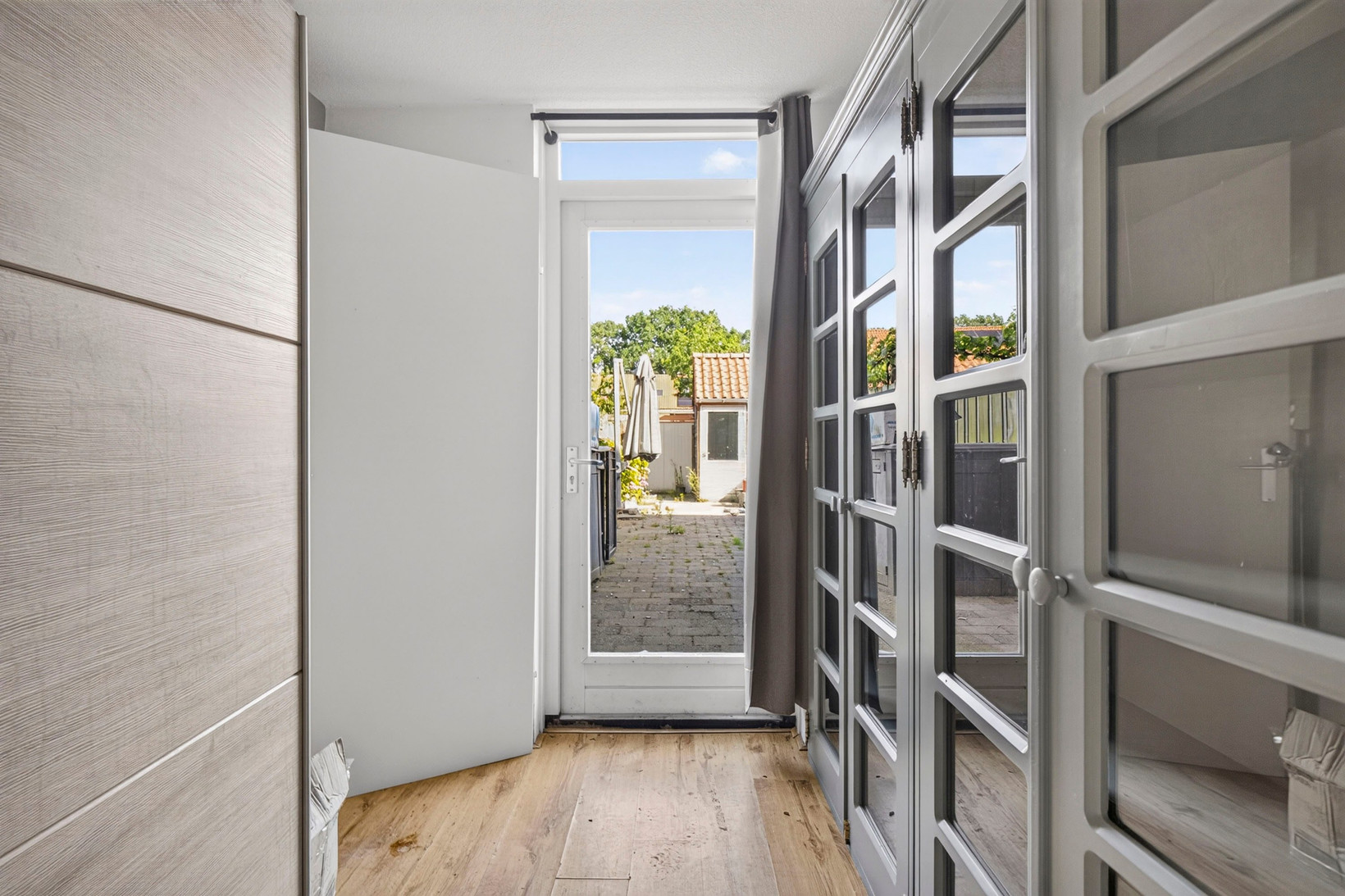 Tussenwoning te koop: Laan van Kernhem 211, Ede