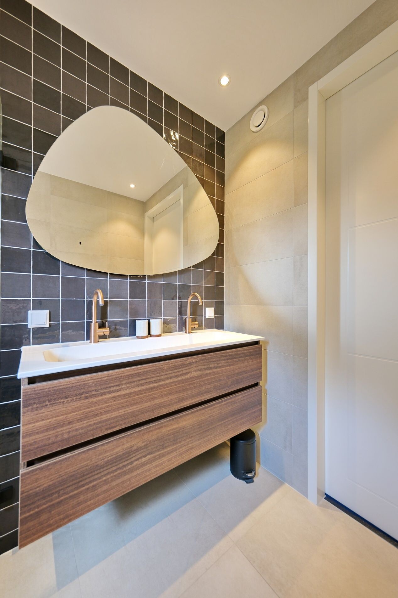 Tussenwoning te koop: Leudal 48, Ede