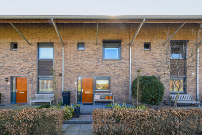 Emmenhoeve 64