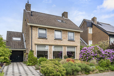Van Rouwenoortstraat 10
