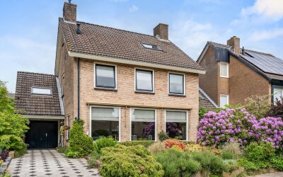 Van Rouwenoortstraat 10