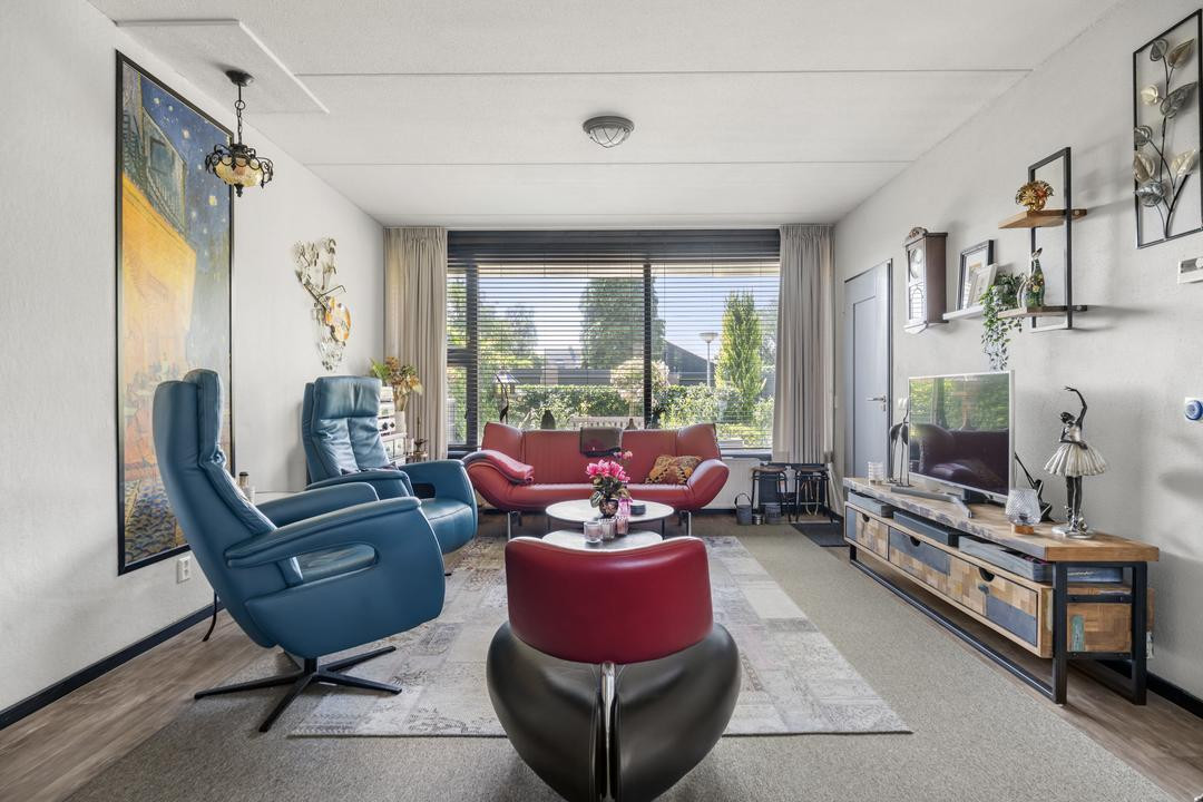 Tussenwoning te koop: Commandeursweg 126, Bennekom