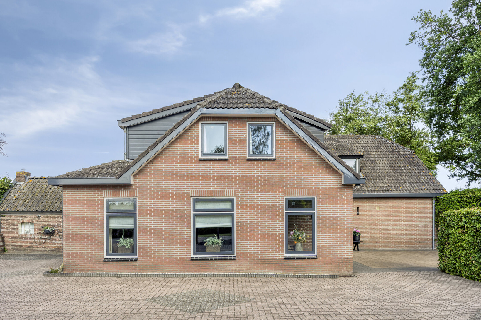Twee-onder-één-kap te koop: Roekelseweg 18A, Wekerom