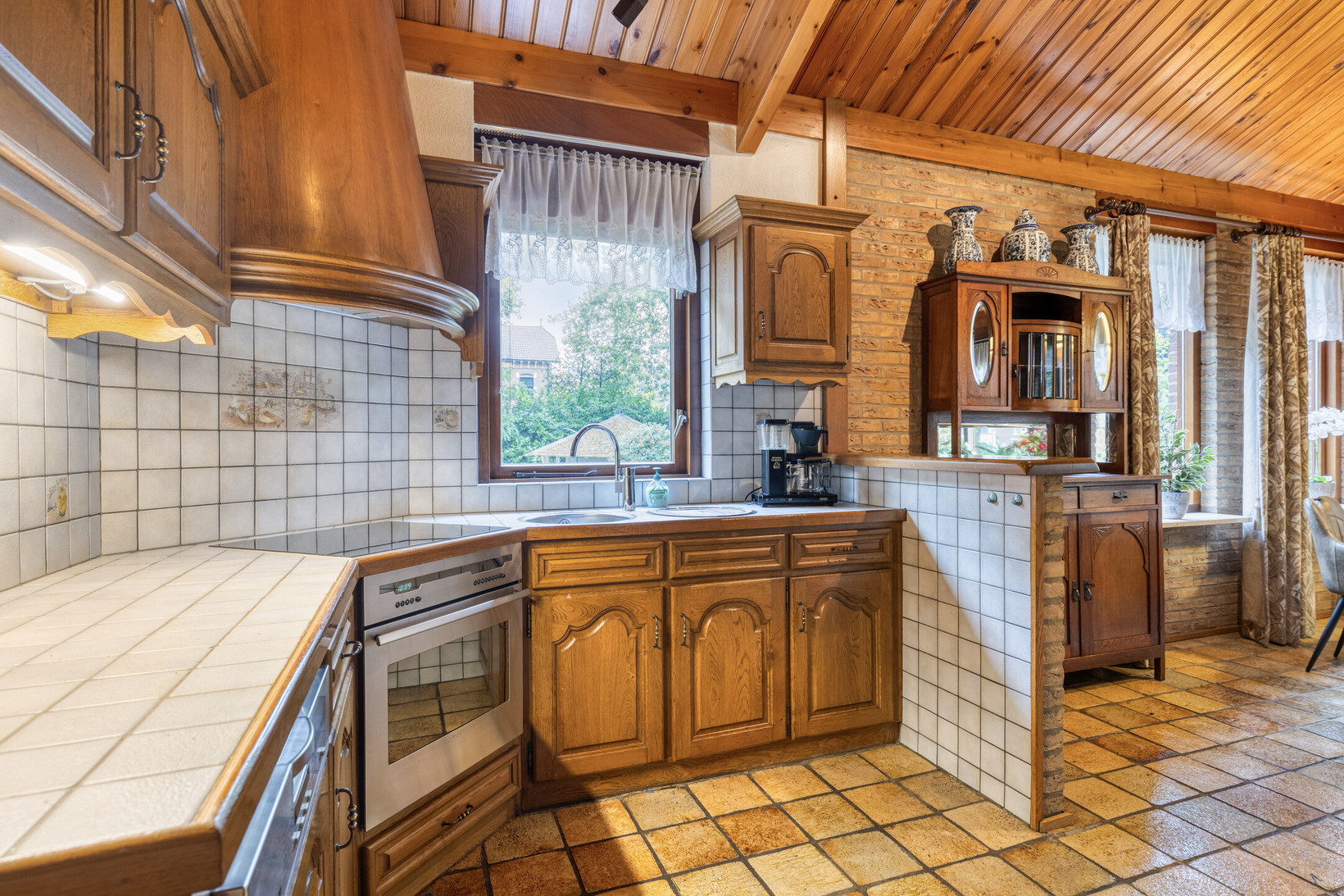 Vrijstaande woning te koop: Dorpsstraat 7, Lunteren