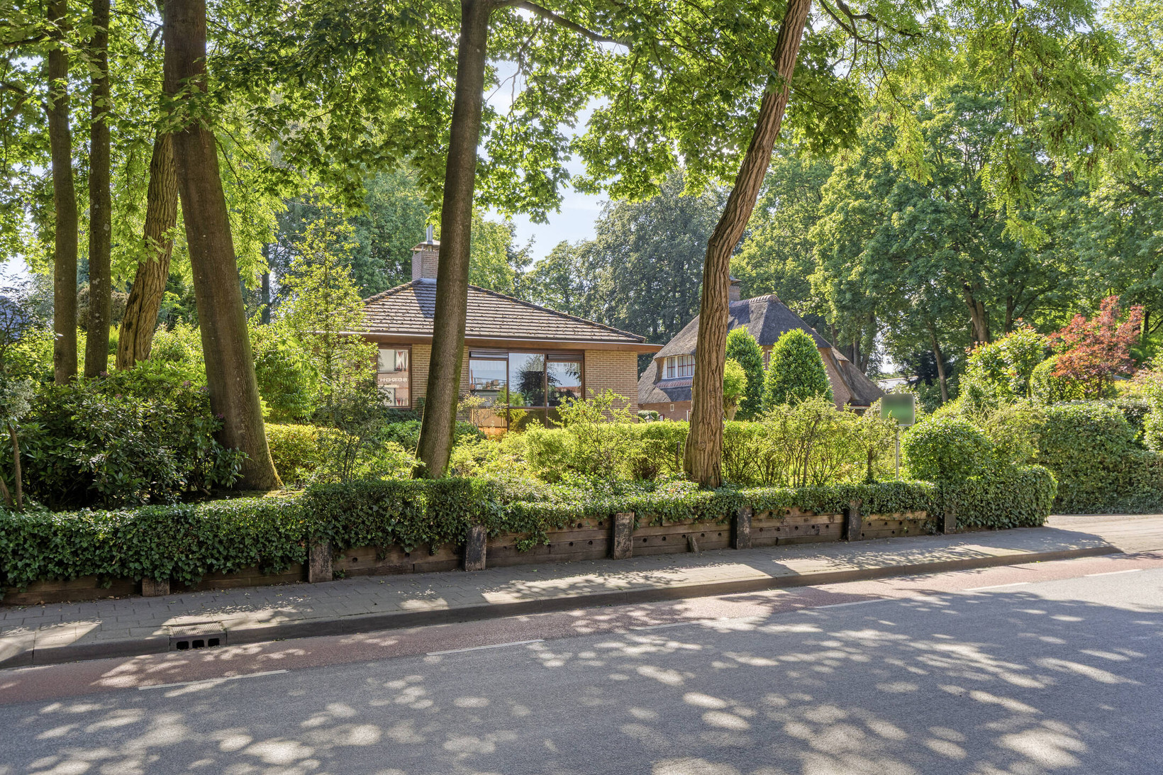Vrijstaande woning te koop: Dorpsstraat 7, Lunteren