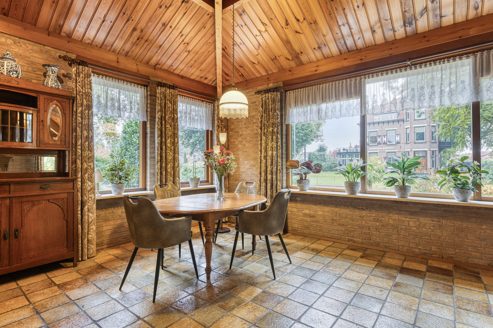 Vrijstaande woning te koop: Dorpsstraat 7, Lunteren