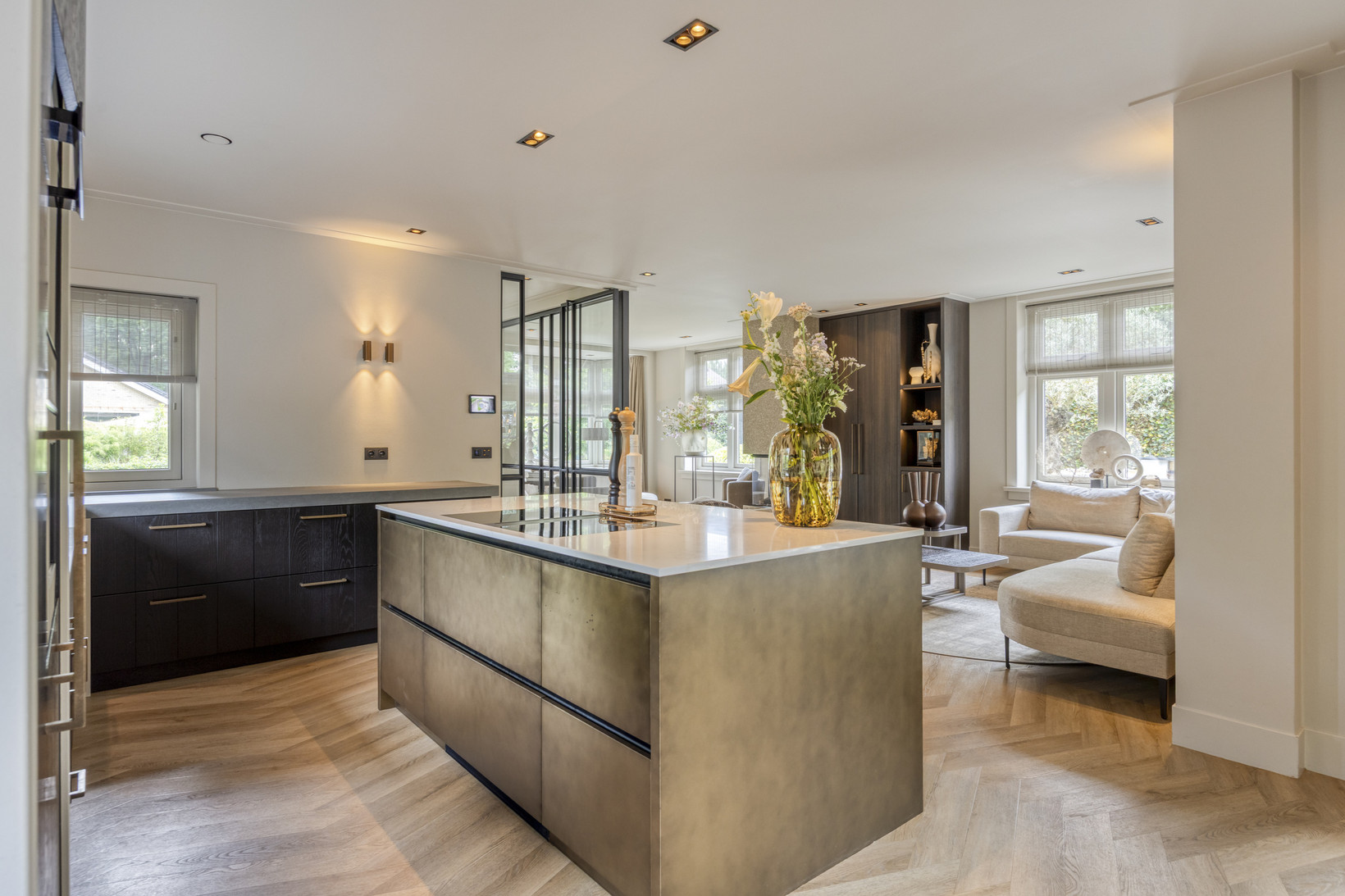 Vrijstaande woning te koop: Dorpsstraat 237, Lunteren