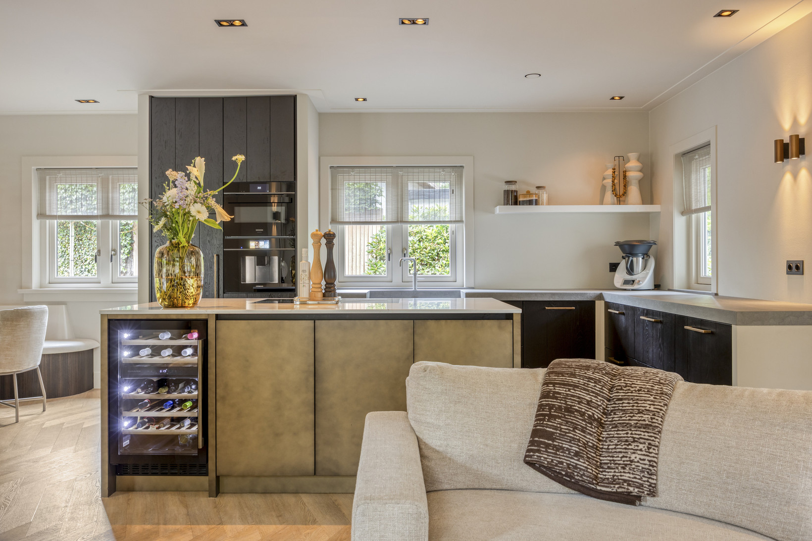Vrijstaande woning te koop: Dorpsstraat 237, Lunteren