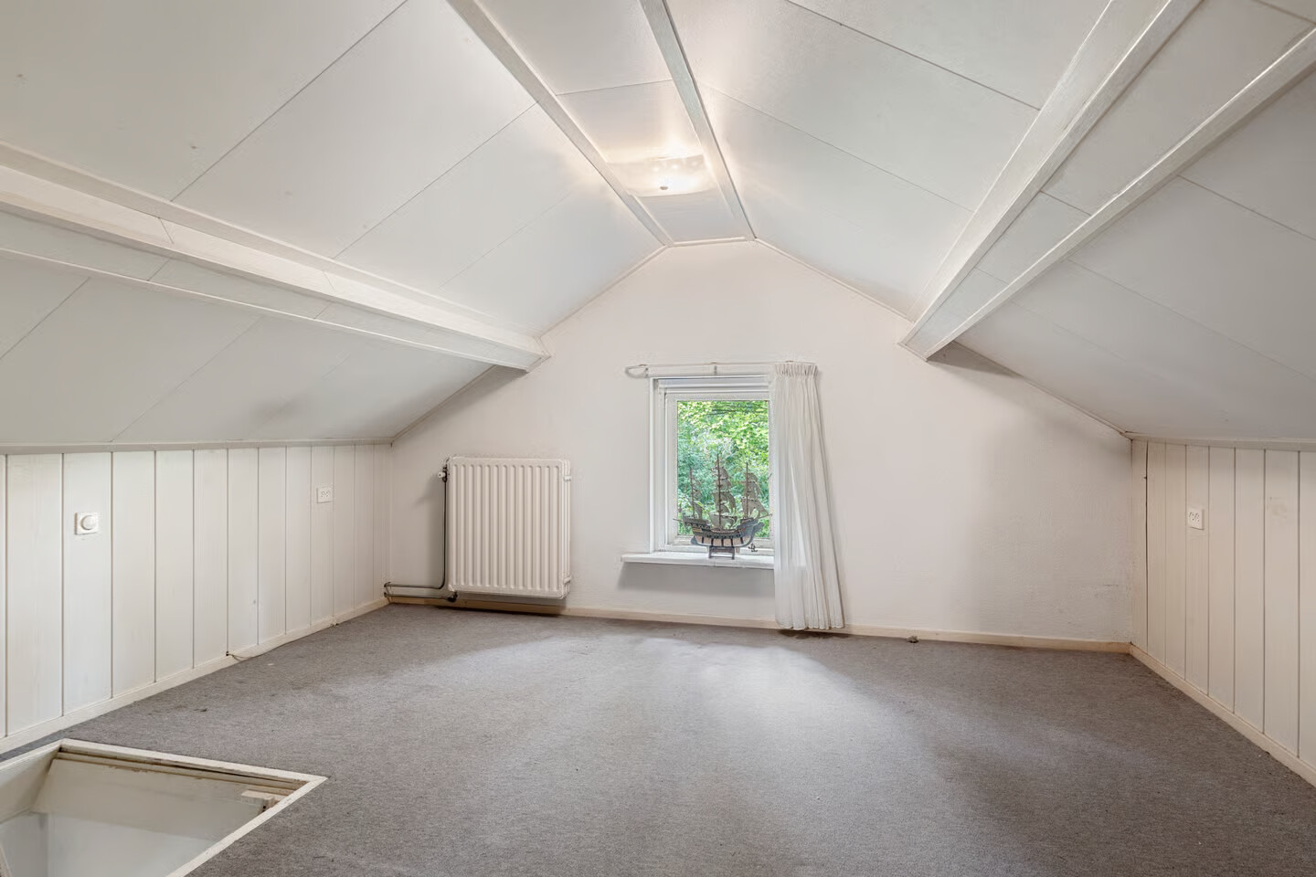 Vrijstaande woning te koop: Hugo de Vriespark 5, Lunteren