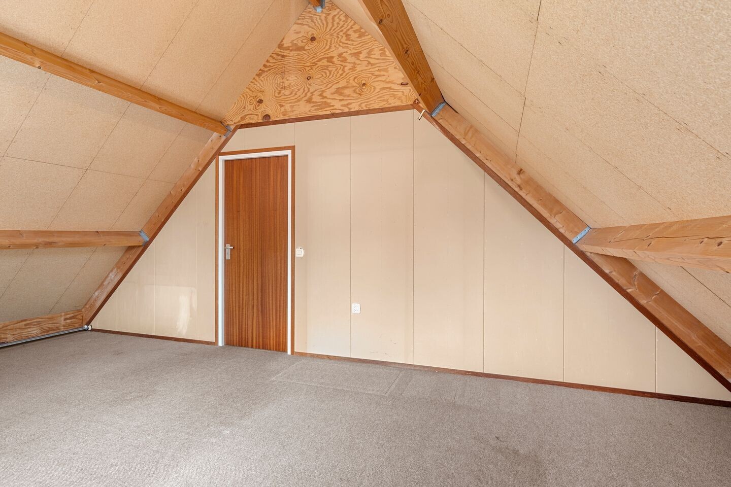 Vrijstaande woning te koop: Oranjestraat 11, Lunteren