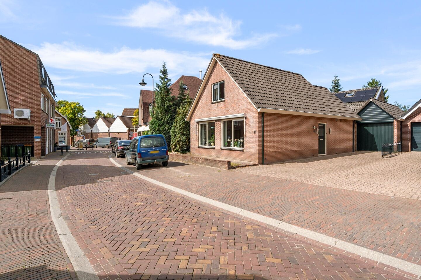 Vrijstaande woning te koop: Oranjestraat 11, Lunteren