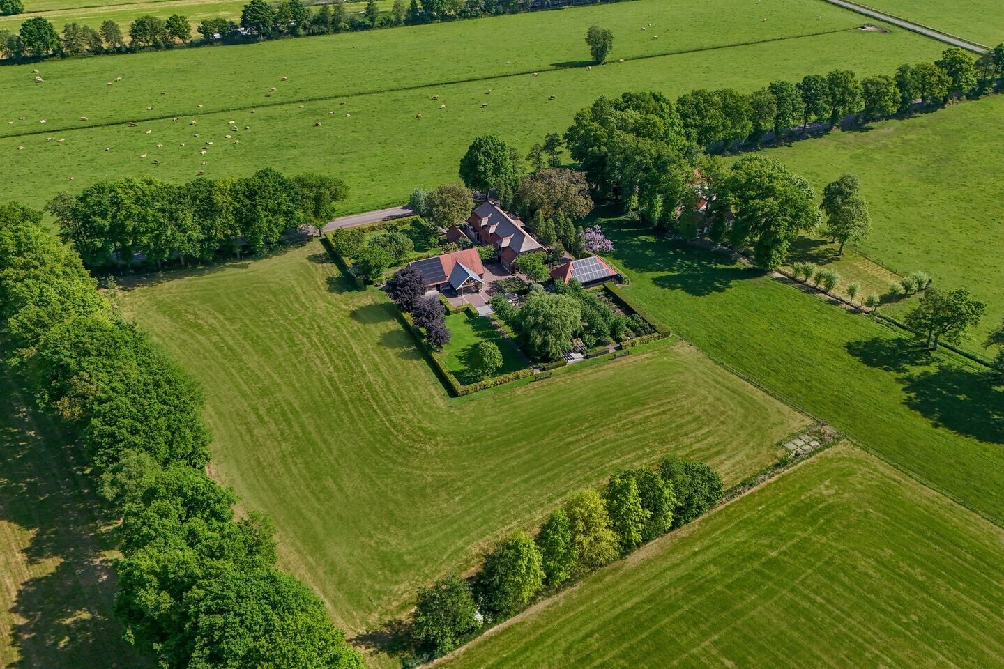 Vrijstaande woning te koop: Postweg 133, Lunteren