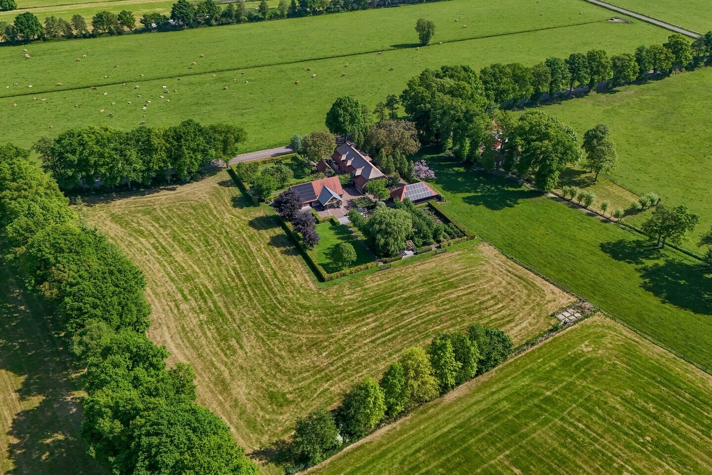 Vrijstaande woning te koop: Postweg 133, Lunteren