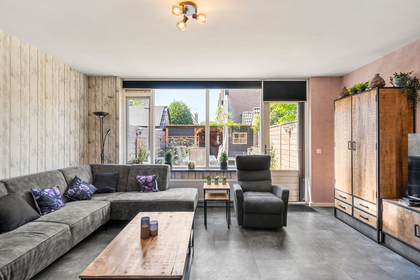 Tussenwoning te koop: Hindelaan 76, Lunteren