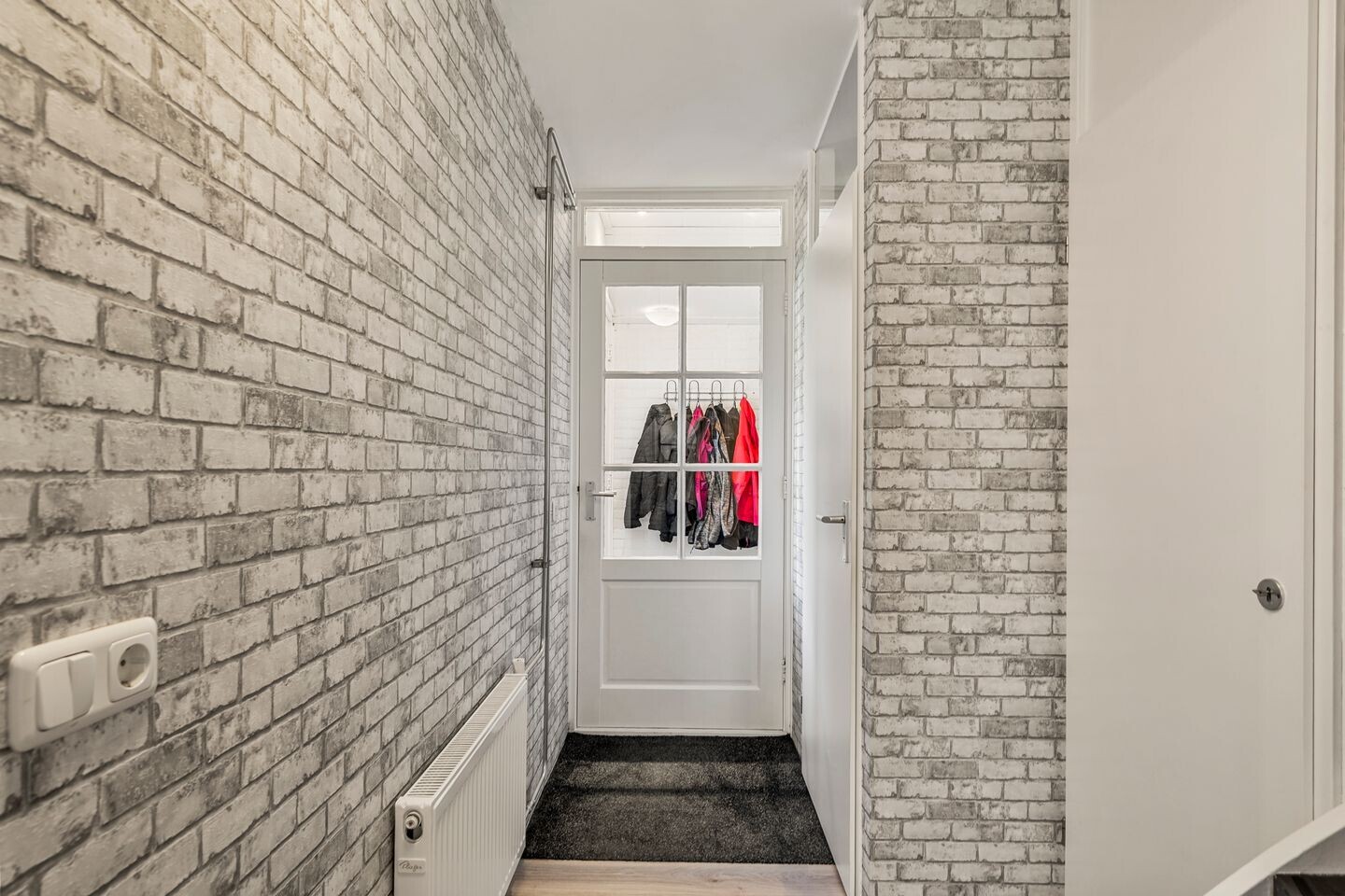 Tussenwoning te koop: Hindelaan 76, Lunteren