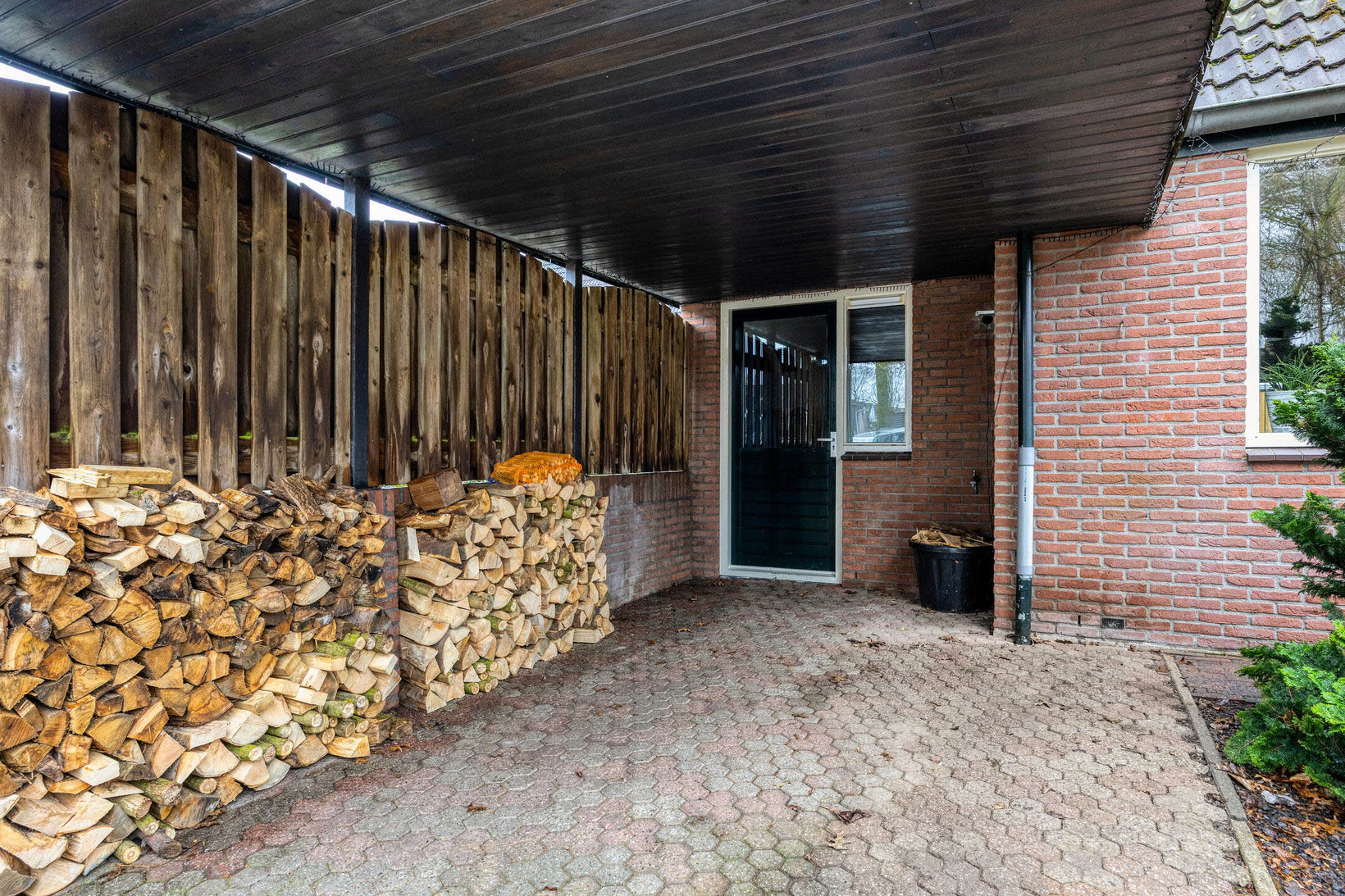 Hoekwoning te koop: Hindelaan 25, Lunteren