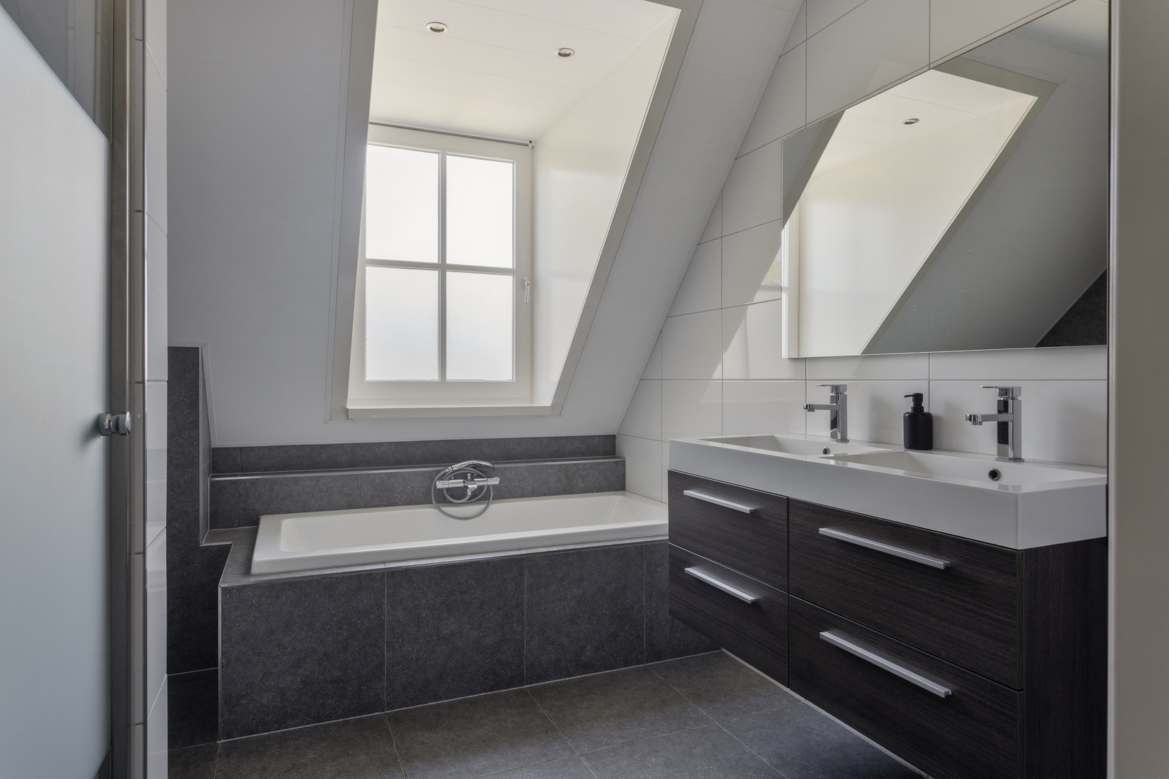 Vrijstaande woning te koop: Poelweg 36, Ederveen
