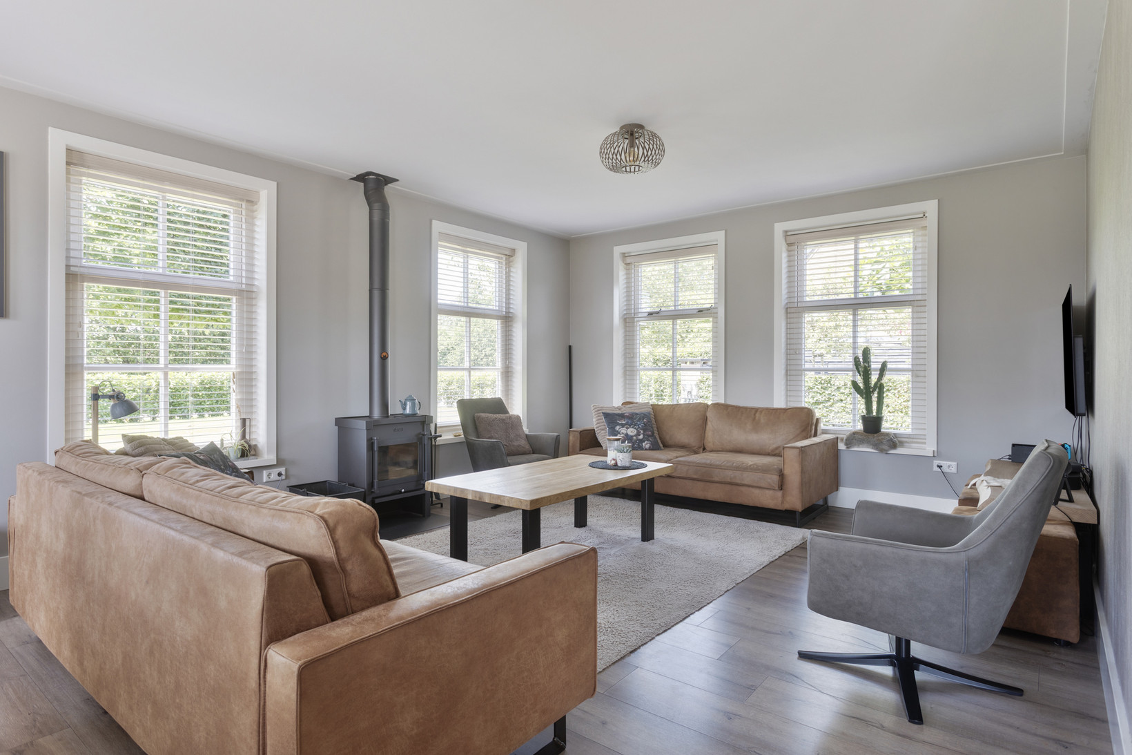 Vrijstaande woning te koop: Poelweg 36, Ederveen