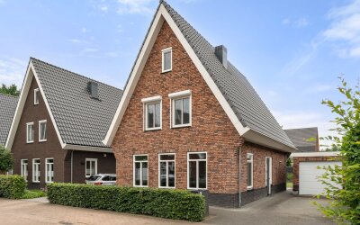 Wetsteenhof 2