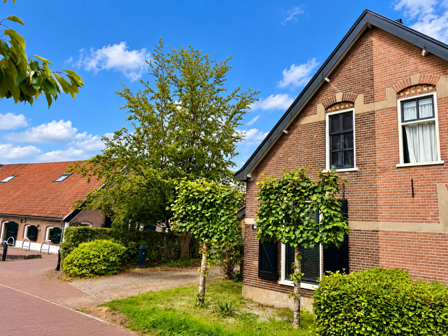 Twee-onder-één-kap te koop: De Haspel 9, Arnhem