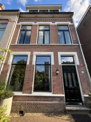 Burgemeester Weertsstraat 61