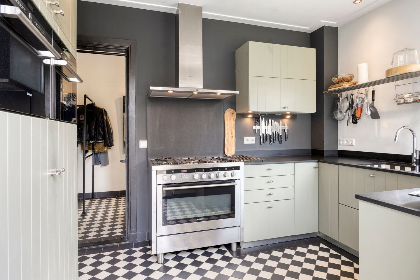 Twee-onder-één-kap te koop: Bakenbergseweg 120, Arnhem