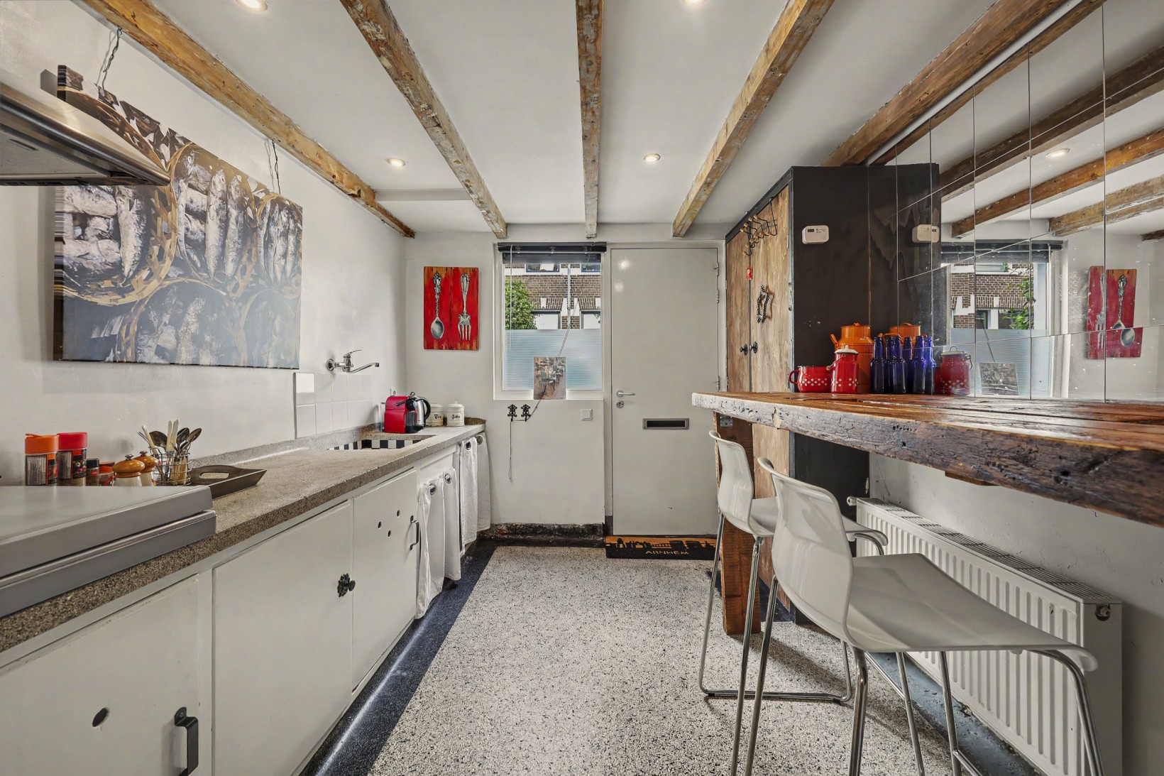 Tussenwoning te koop: Nijhoffstraat 3, Arnhem