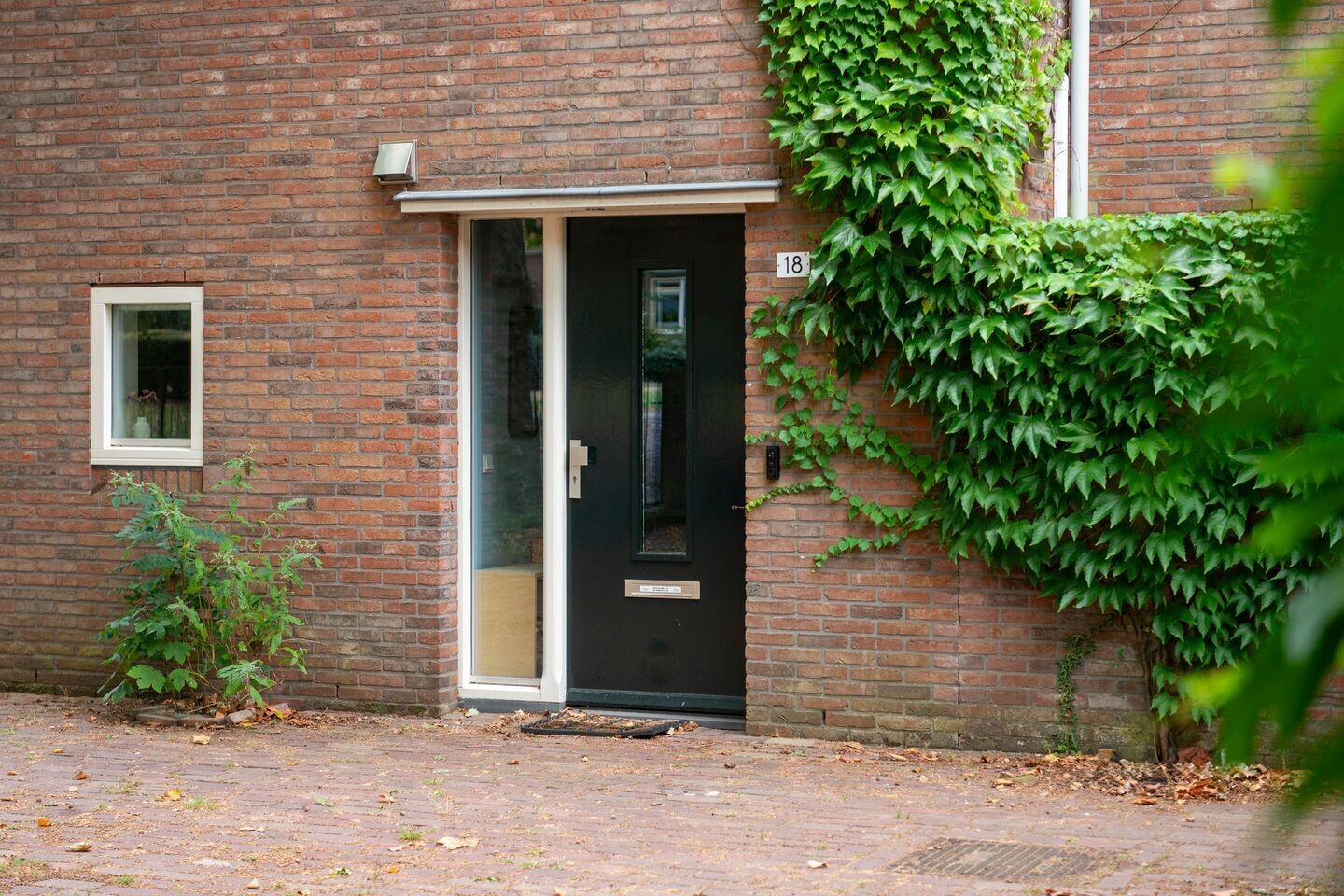 Hoekwoning te koop: Garnizoenstraat 18, Arnhem