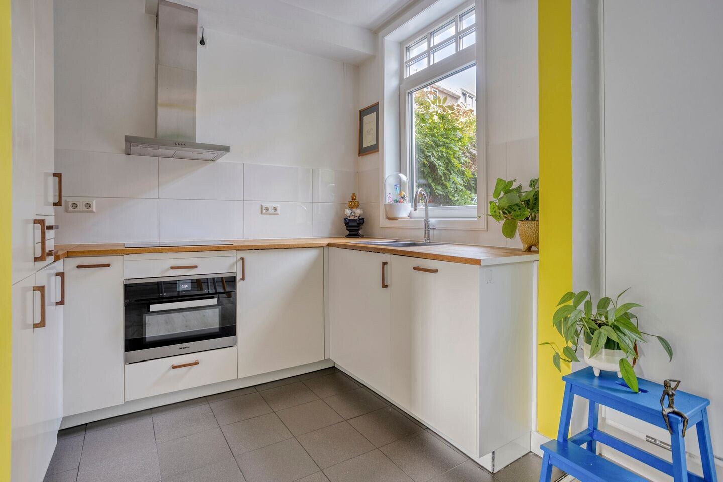 Tussenwoning te koop: Hemonylaan 15, Arnhem