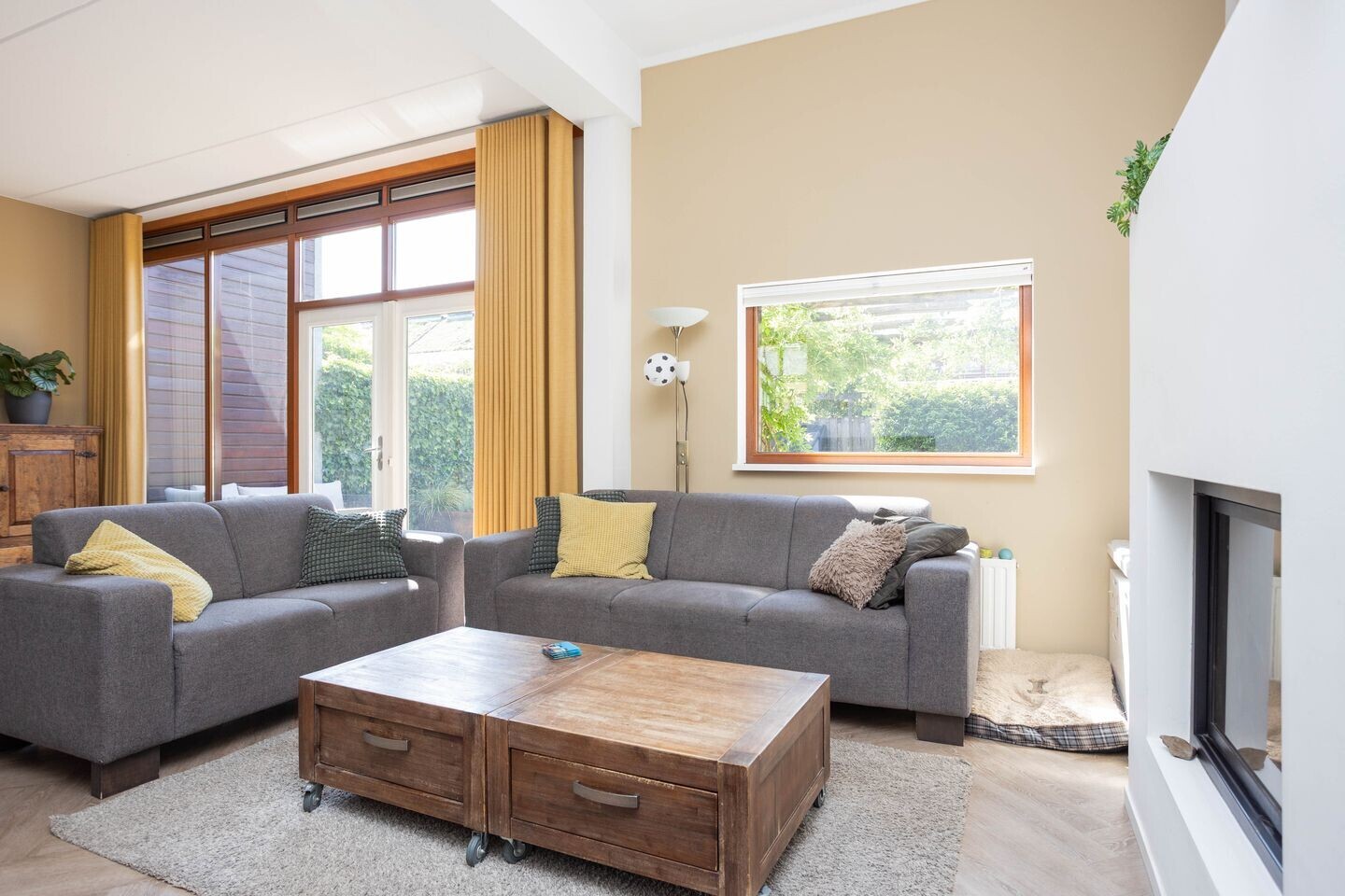 Tussenwoning te koop: Jezuïetenstraat 14, Arnhem