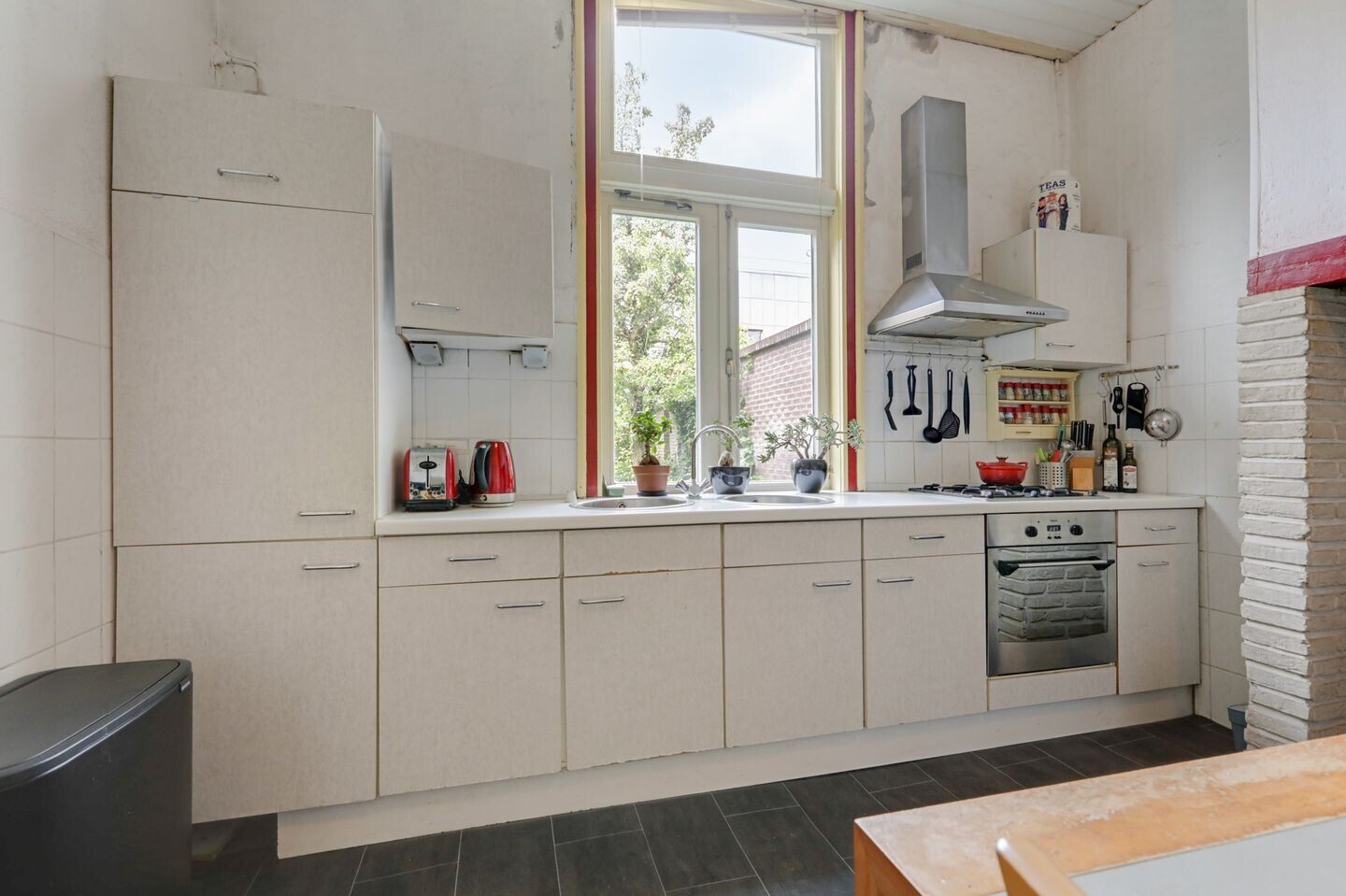 Tussenwoning te koop: Hoflaan 7, Arnhem