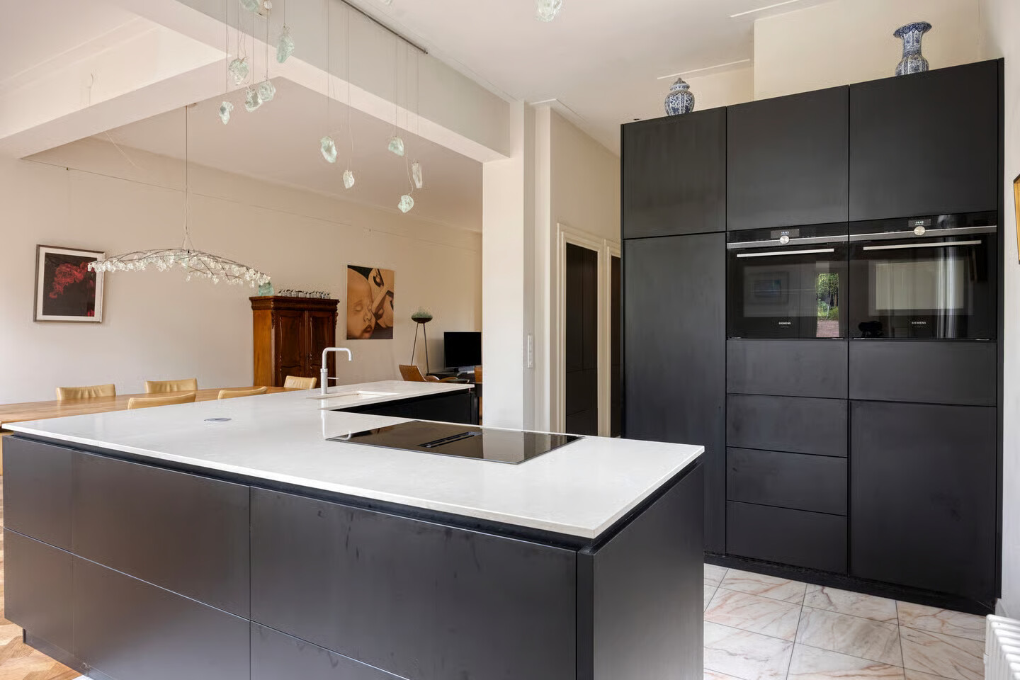 Tussenwoning te koop: Velperweg 85, Arnhem