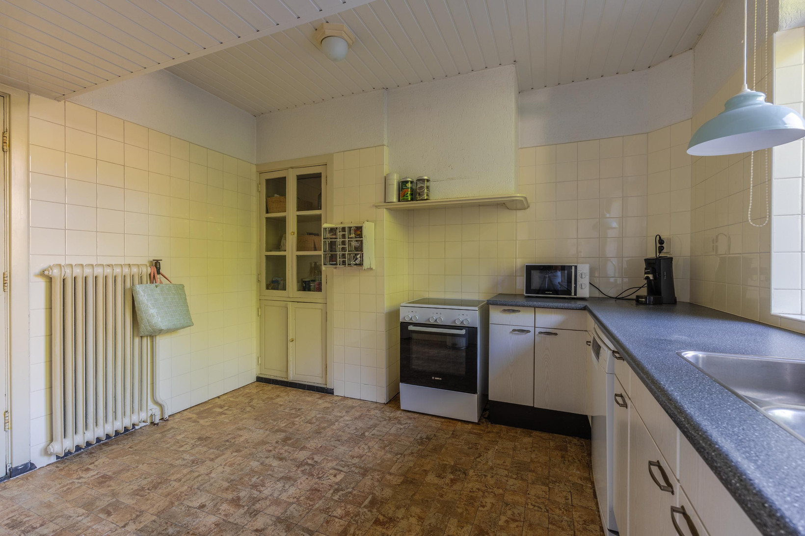 Twee-onder-één-kap te koop: Velperweg 135A, Arnhem