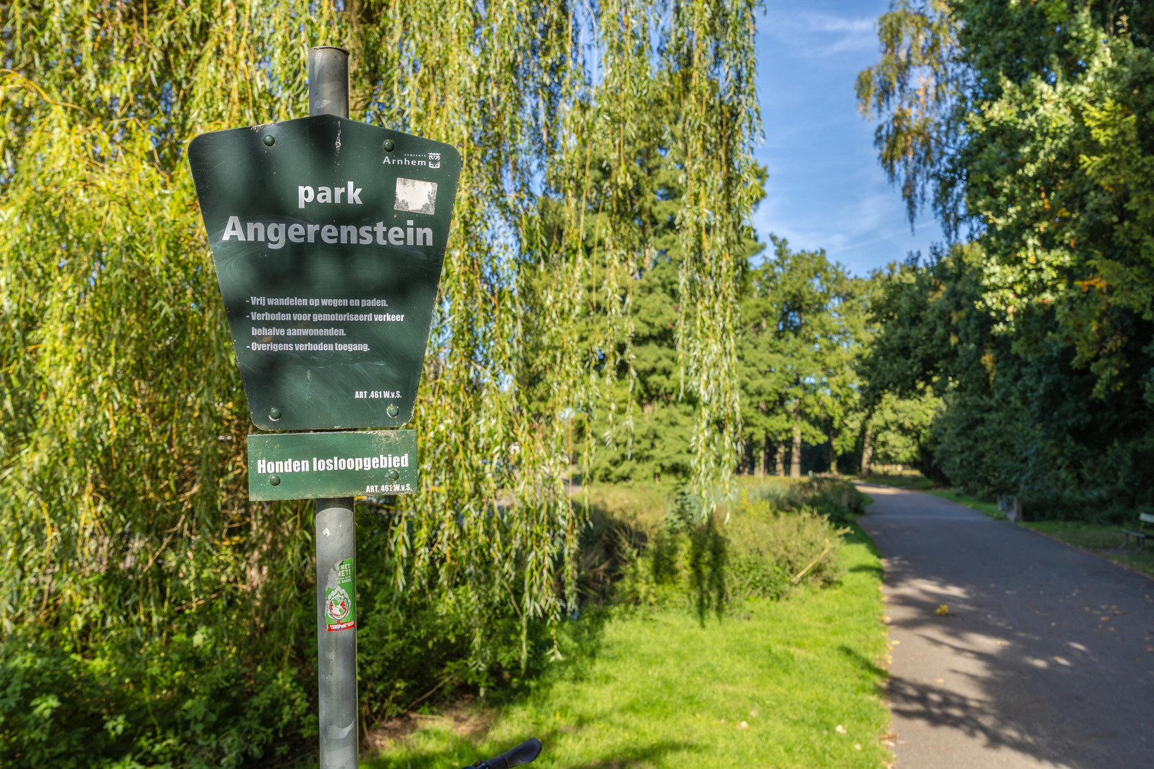 Twee-onder-één-kap te koop: Velperweg 135A, Arnhem