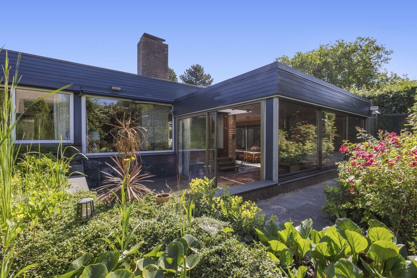 Twee-onder-één-kap te koop: Muiderslotstraat 28, Arnhem
