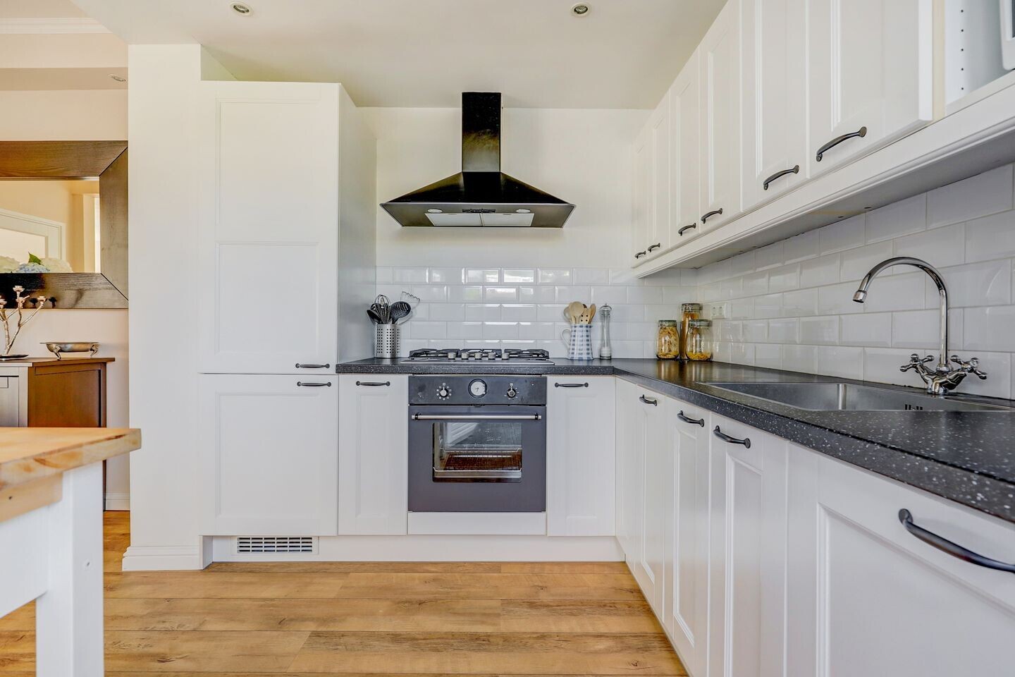 Tussenwoning te koop: Hunenborgstraat 16, Arnhem
