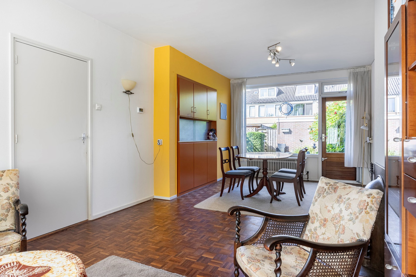 Tussenwoning te koop: Magerhorststraat 22, Arnhem