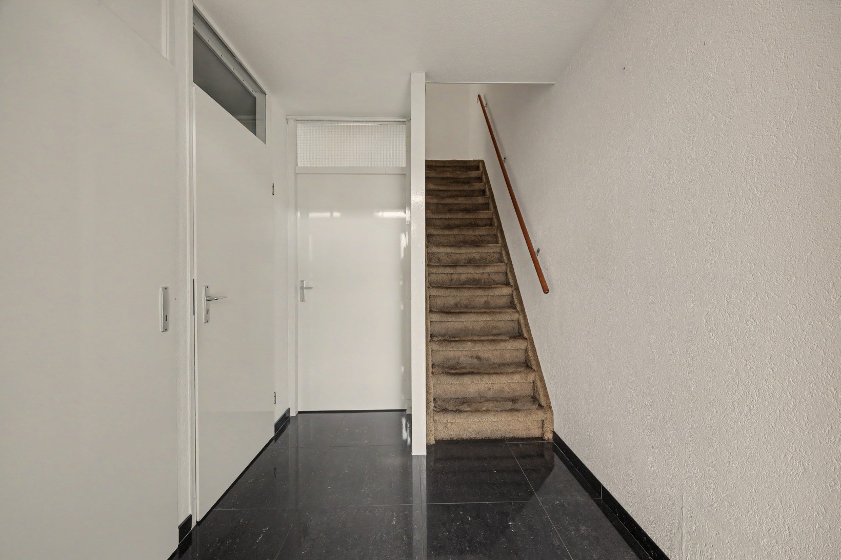 Tussenwoning te koop: Zaanstraat 10, Arnhem