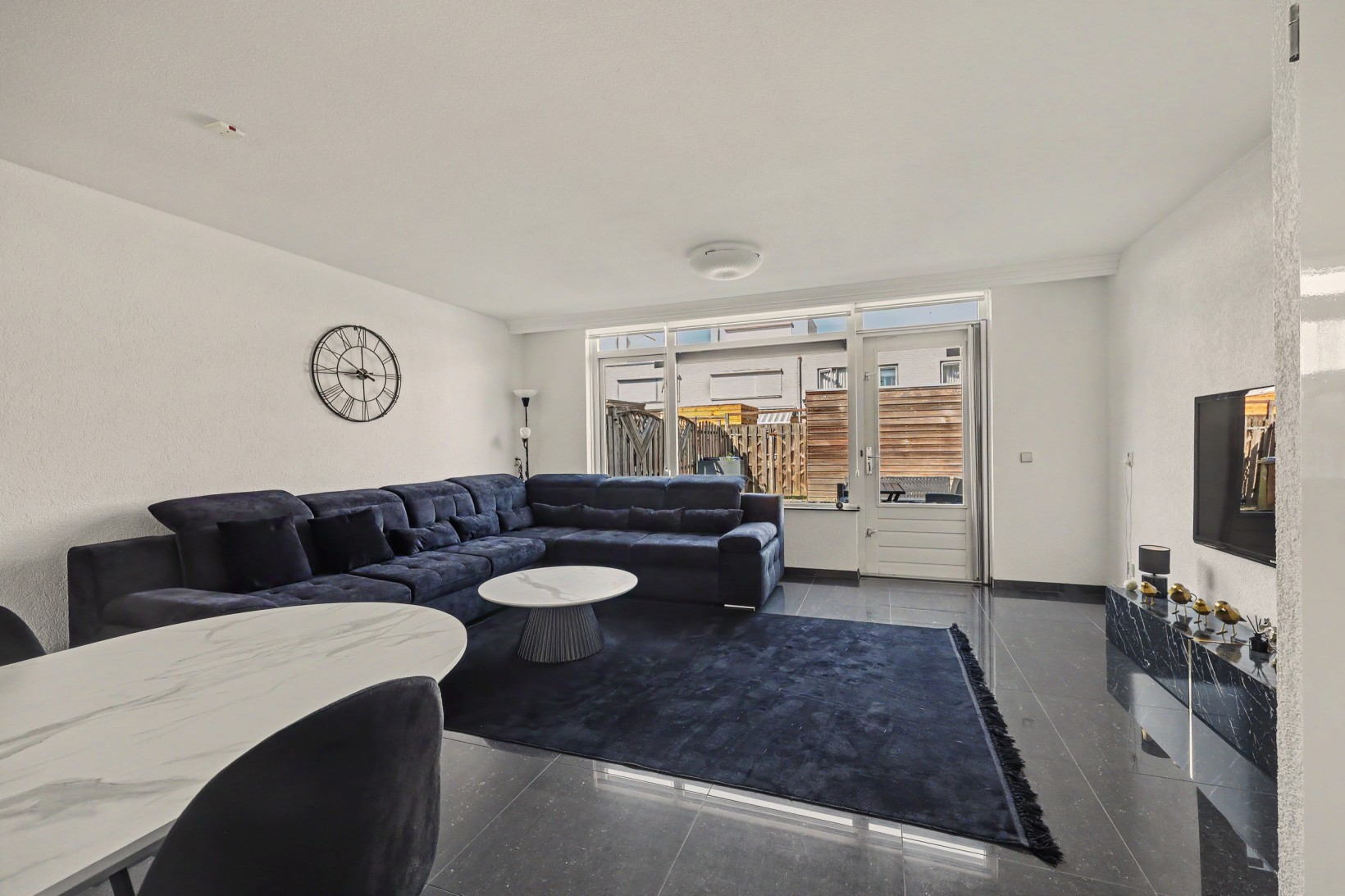 Tussenwoning te koop: Zaanstraat 10, Arnhem